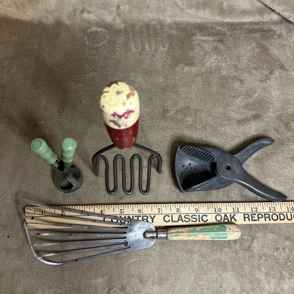 Vintage Kitchen 4pc Lot Batter Beater, Masher, Melon Baller, Citrus Squeezer USA